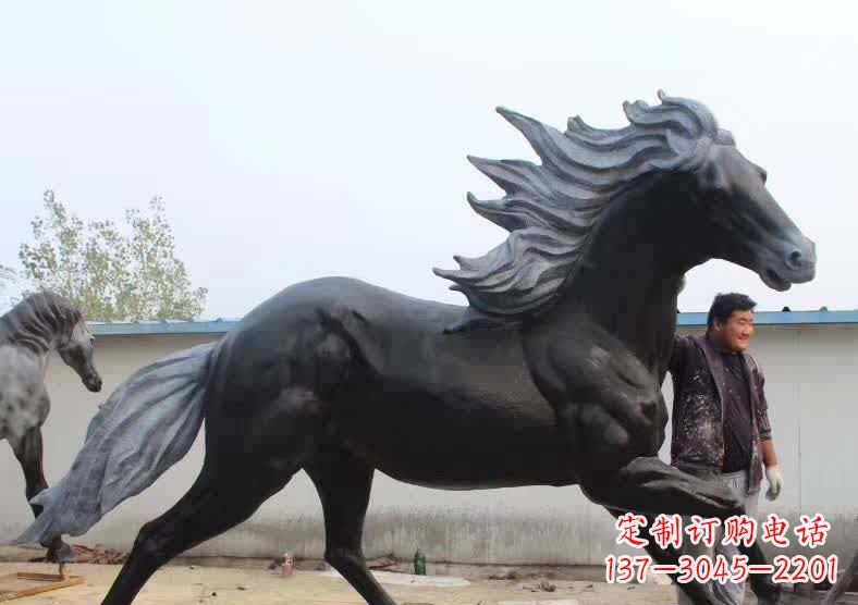 昆明“马赛克”——极致精准的马雕塑