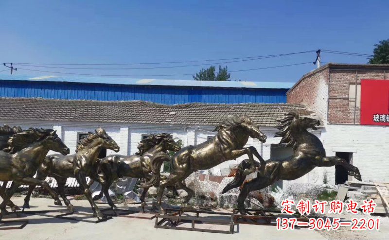 昆明“马儿风采”精美铜雕