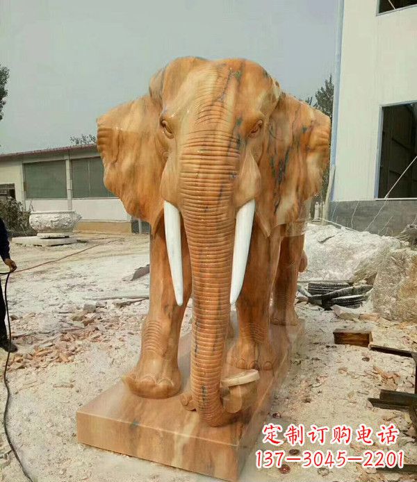 昆明鼻卷如意晚霞红招财大象石雕