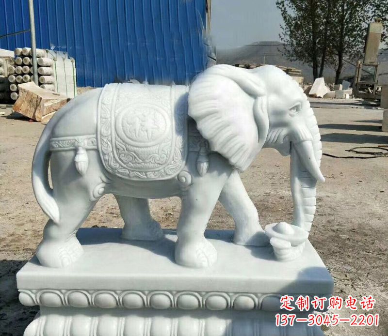 昆明鼻卷元宝的大象汉白玉吉祥如意石雕