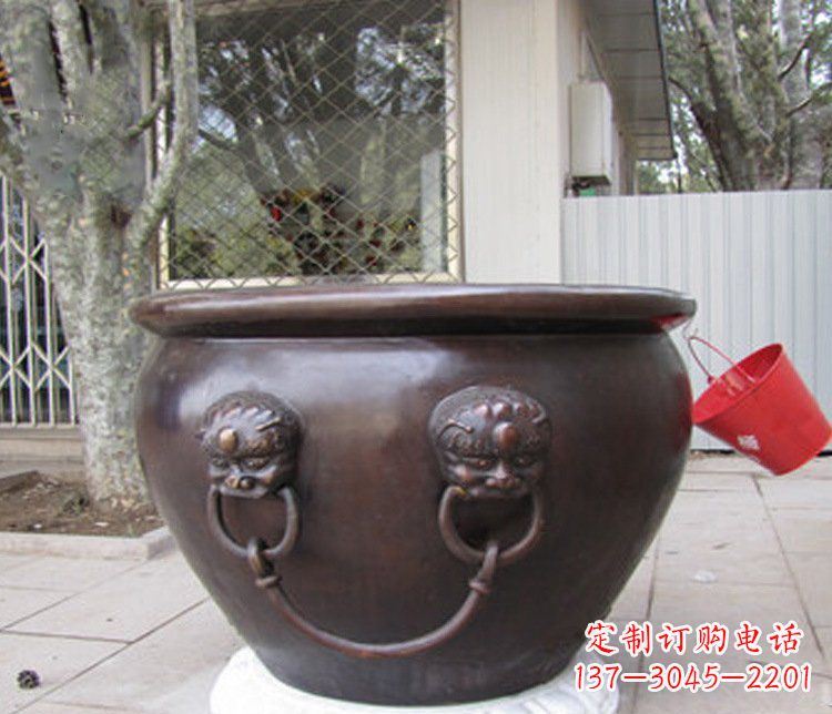 昆明招财进宝水缸铜雕塑摆件
