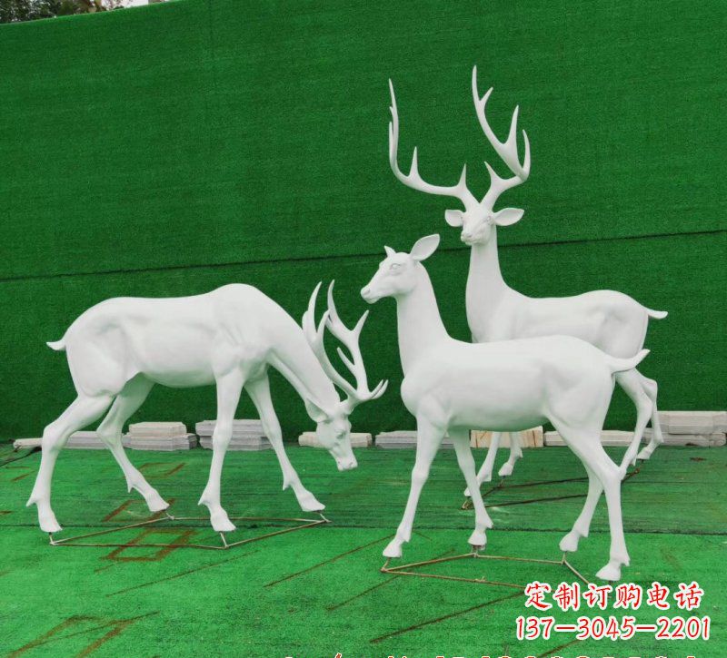 昆明玻璃钢仿真鹿群雕塑
