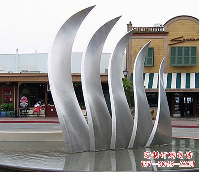 昆明不锈钢翅膀雕塑给空中带来力量与美丽