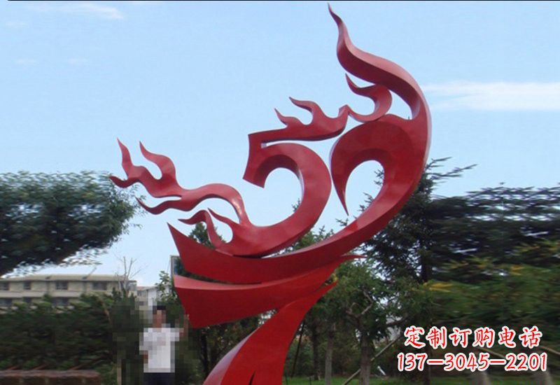 昆明不锈钢凤凰涅槃雕塑——象征着新生