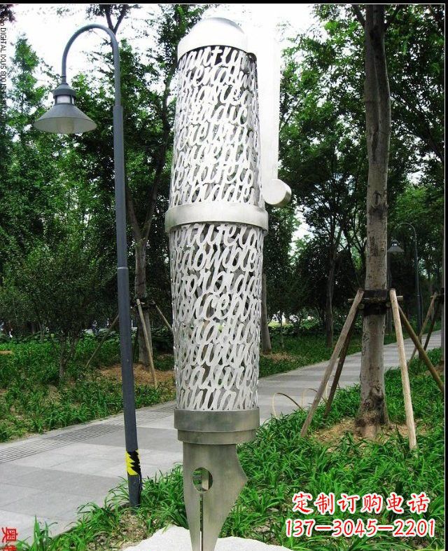 昆明不锈钢抽象钢笔雕塑222