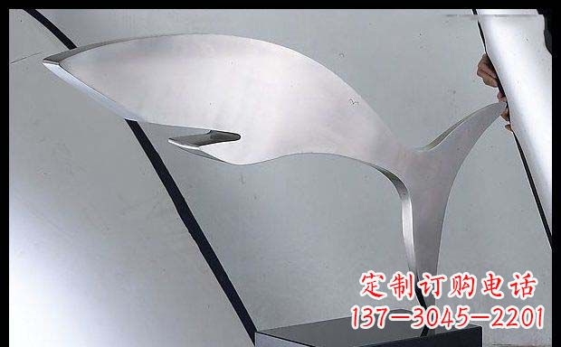 昆明精美不锈钢鲸鱼雕塑