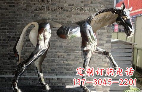 昆明不锈钢抽象马雕塑