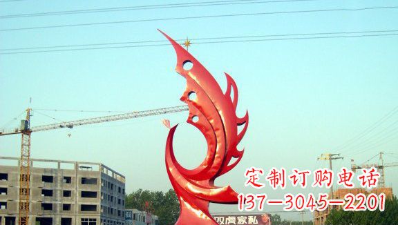 昆明凤凰城市的不锈钢雕塑