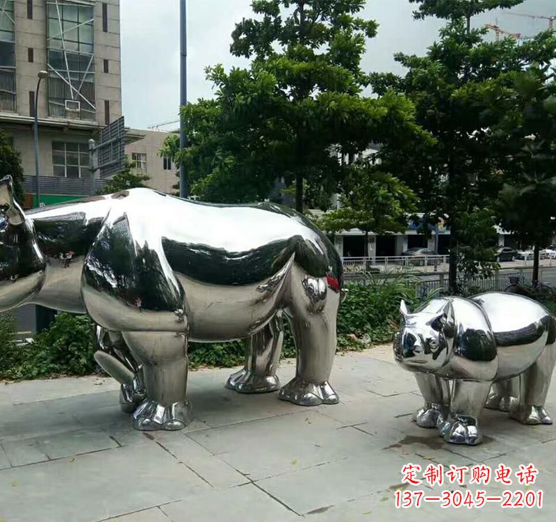 昆明不锈钢犀牛雕塑把大自然带入城市