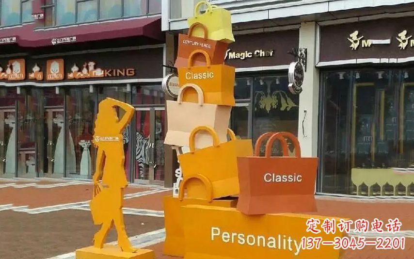昆明不锈钢购物袋步行街景观雕塑
