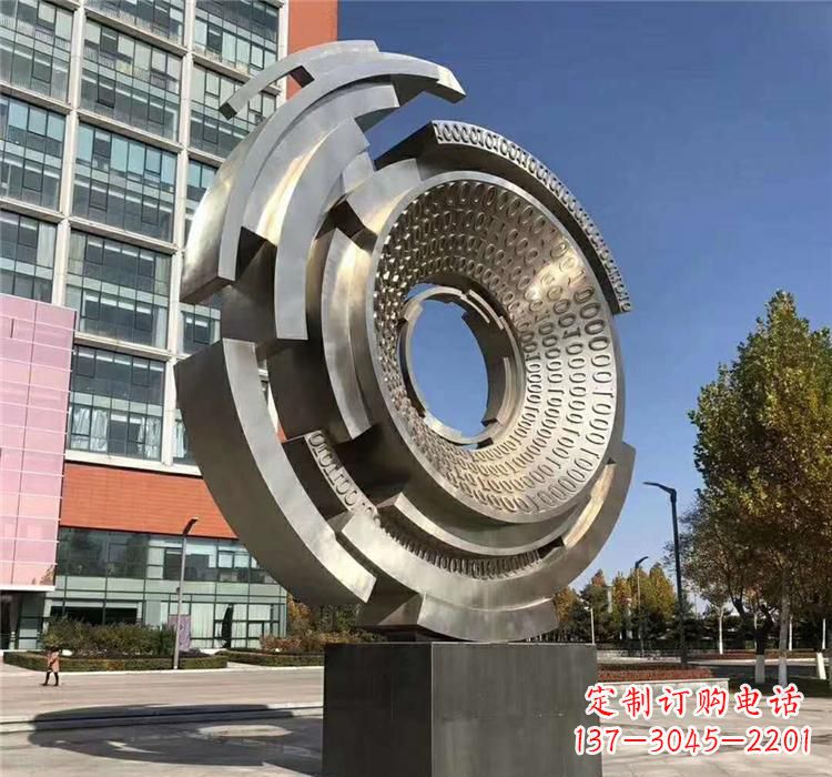 昆明不锈钢广场齿轮雕塑