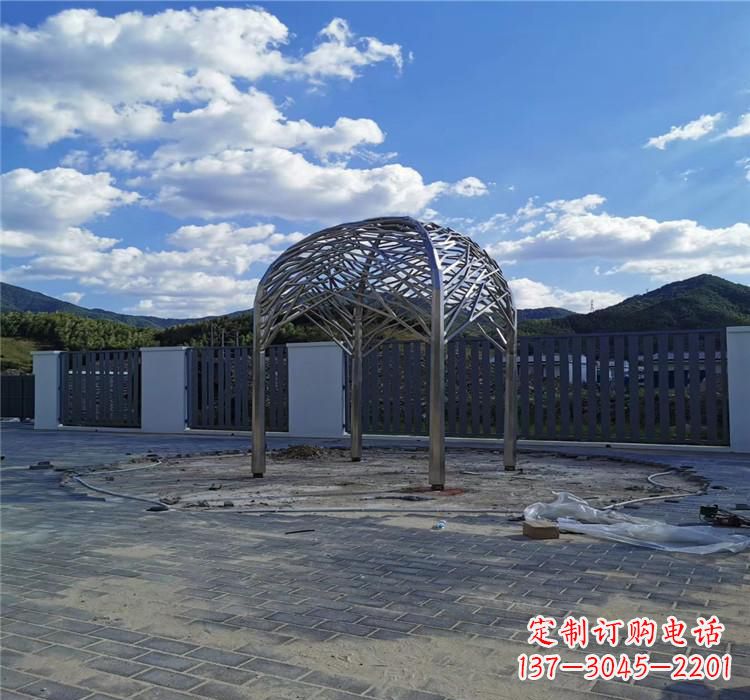 昆明不锈钢凉亭雕塑美丽的艺术之作
