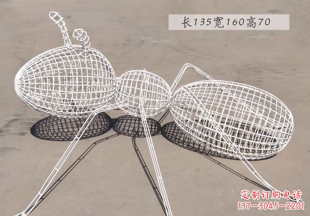 昆明不锈钢镂空蚂蚁雕塑艺术精美的象征