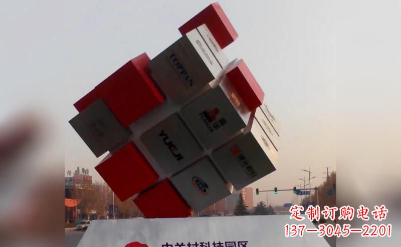 昆明不锈钢魔方雕塑 (3)