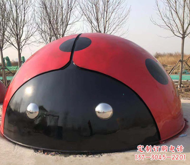 昆明不锈钢瓢虫雕塑精致的艺术之美