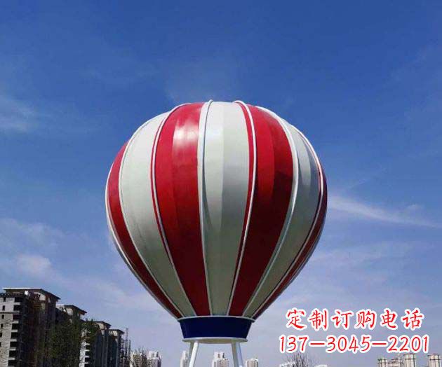 昆明不锈钢热气球雕塑给景观增添精彩