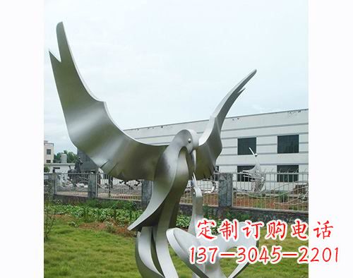 昆明面世的不锈钢动物雕塑