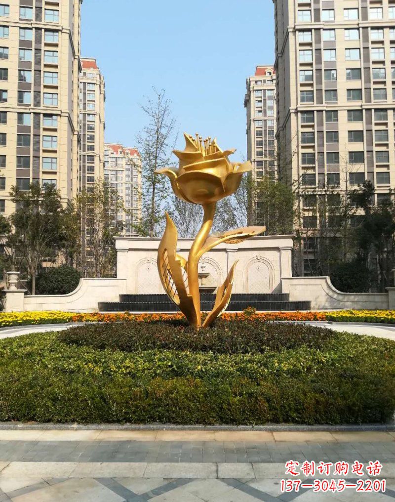 昆明不锈钢小区玫瑰花雕塑浓郁情感的视觉体验