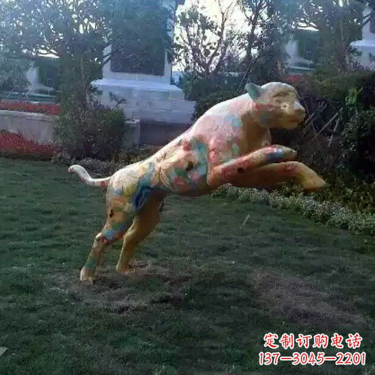 昆明豹子玻璃钢雕塑——精美动物摆件