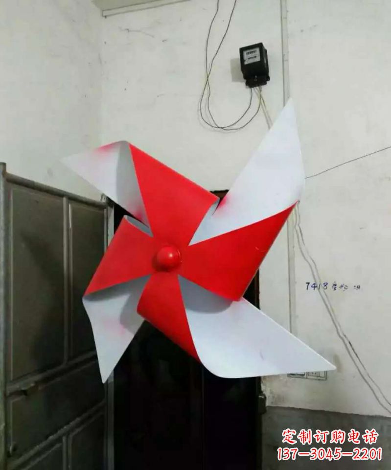昆明彩色不锈钢风车雕塑