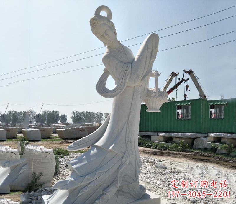 昆明嫦娥神话一座传说中的雕塑