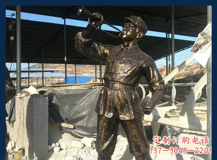昆明冲锋号雕塑永远记住八路军