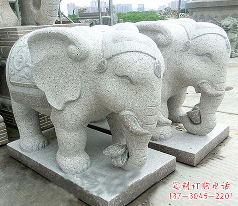 昆明大理石制作的精美招财大象雕塑