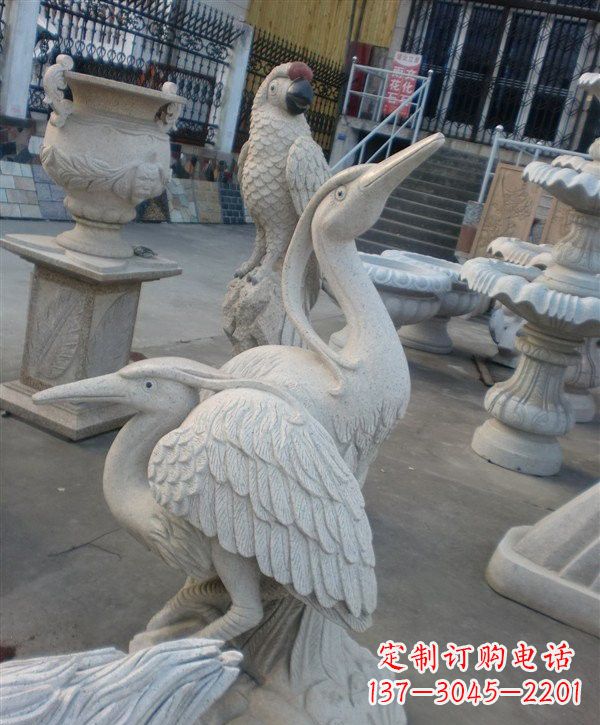 昆明中领雕塑仙鹤石雕