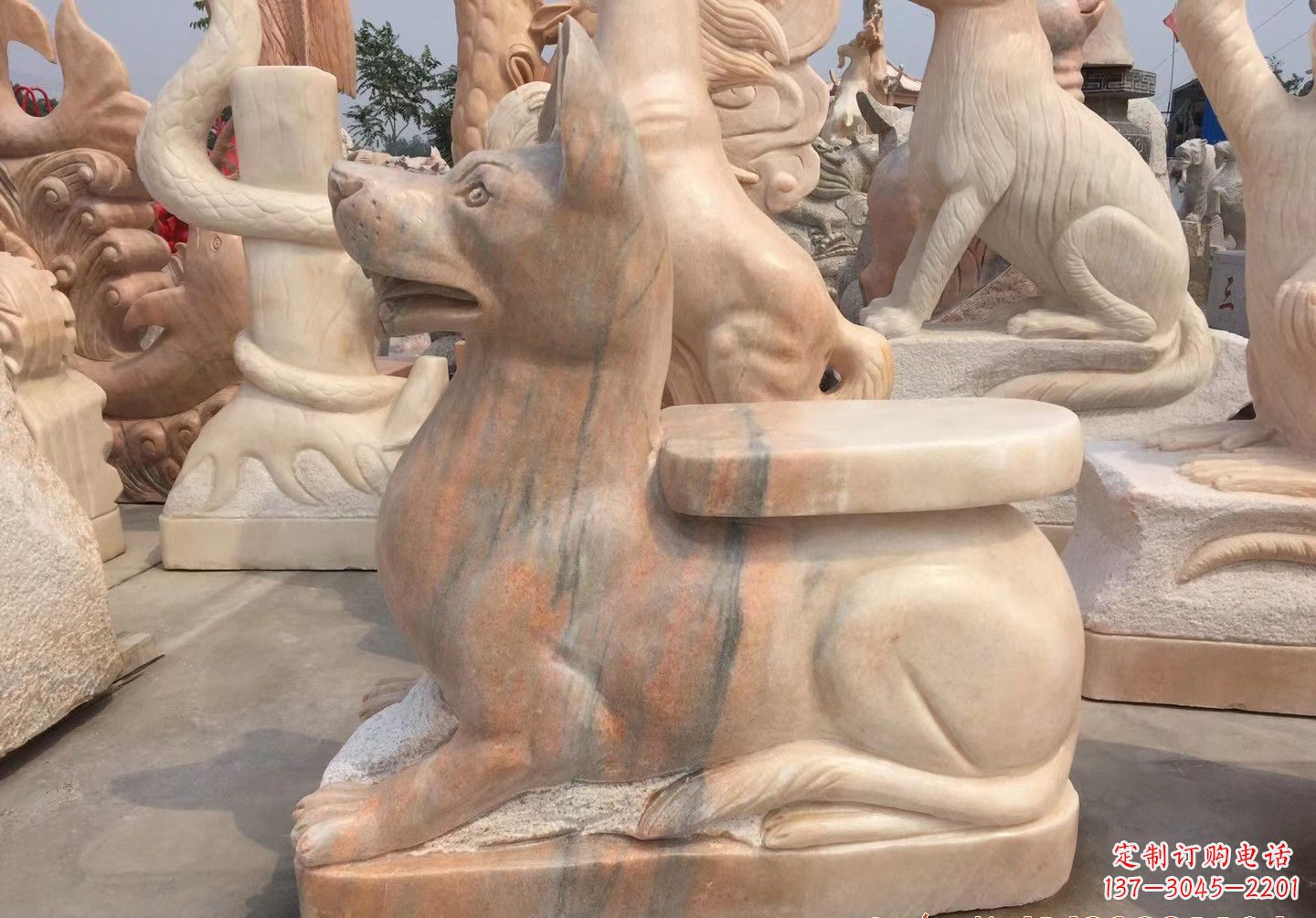 昆明大理石中国传统生肖座椅雕塑