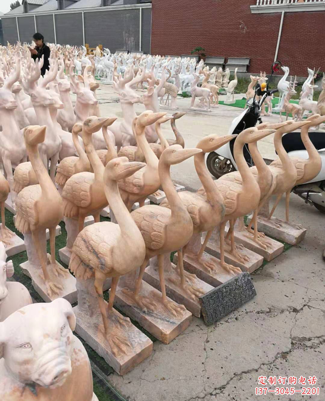 昆明丹顶鹤大理石雕塑
