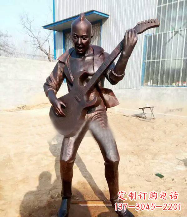 昆明音乐传奇——吉他雕塑