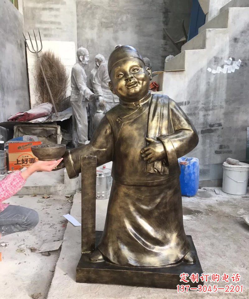 昆明店小二人物铜雕 (2)
