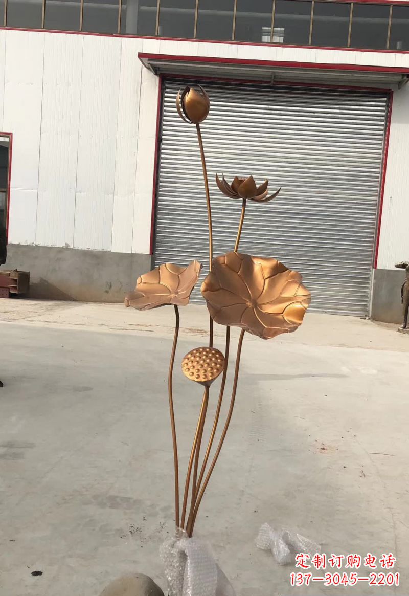 昆明锻铜荷花雕塑112