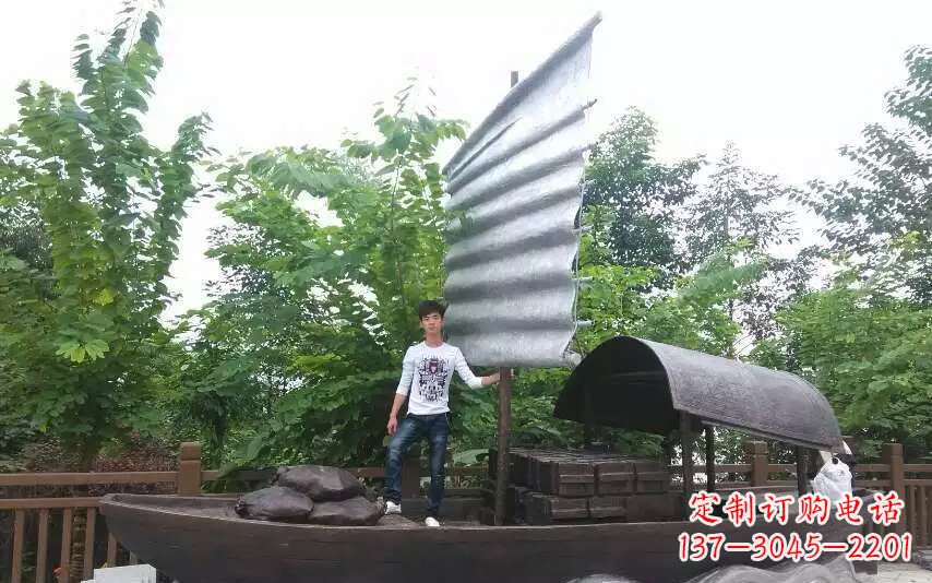 昆明帆船景观铜雕