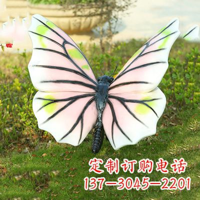 昆明浅粉白色仿真蝴蝶雕塑