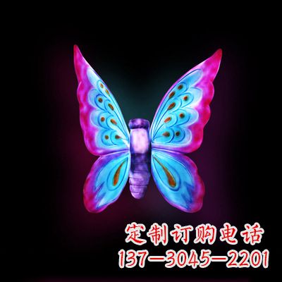 昆明璀璨发光蝴蝶雕塑