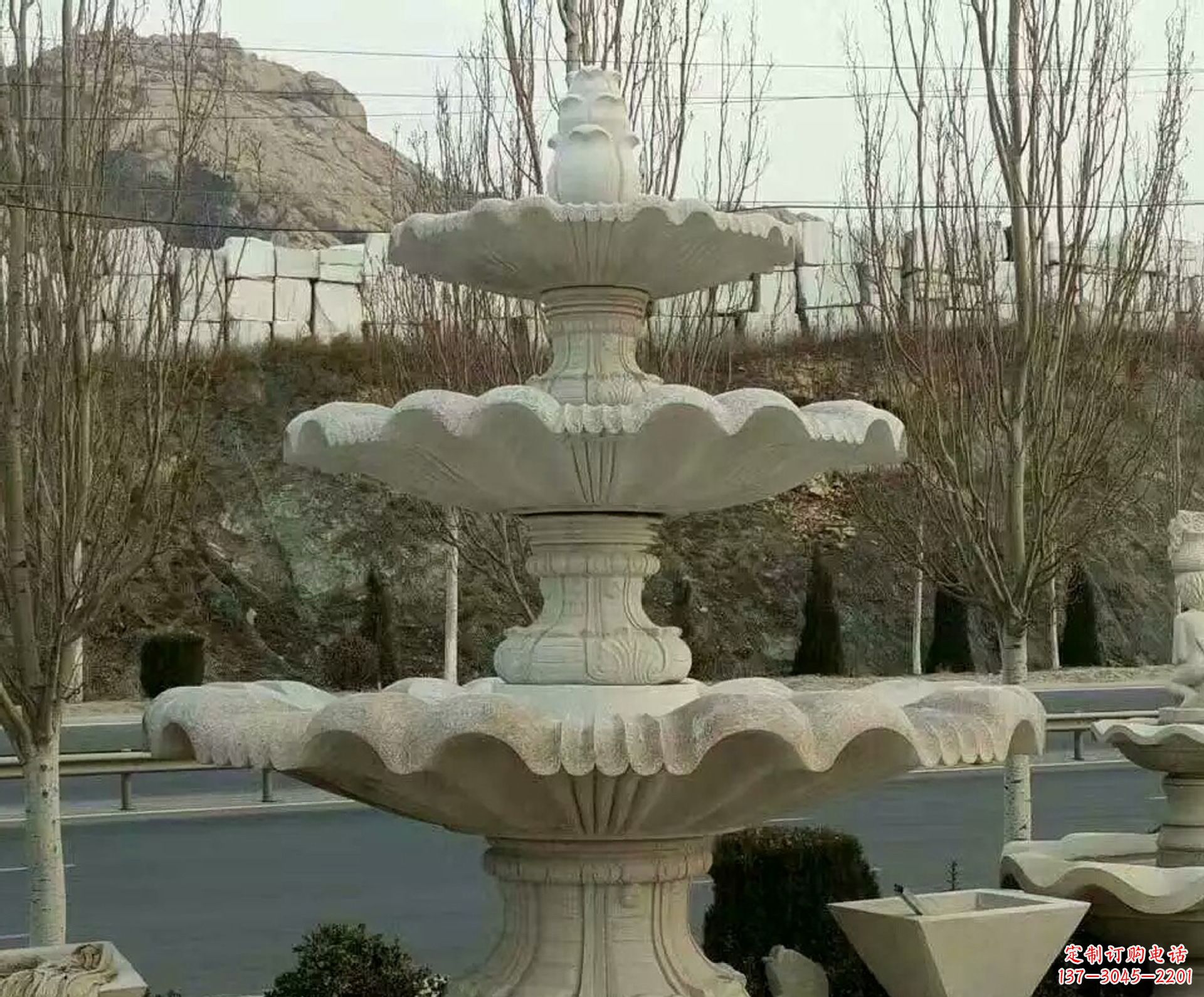 昆明精美的风水球雕塑