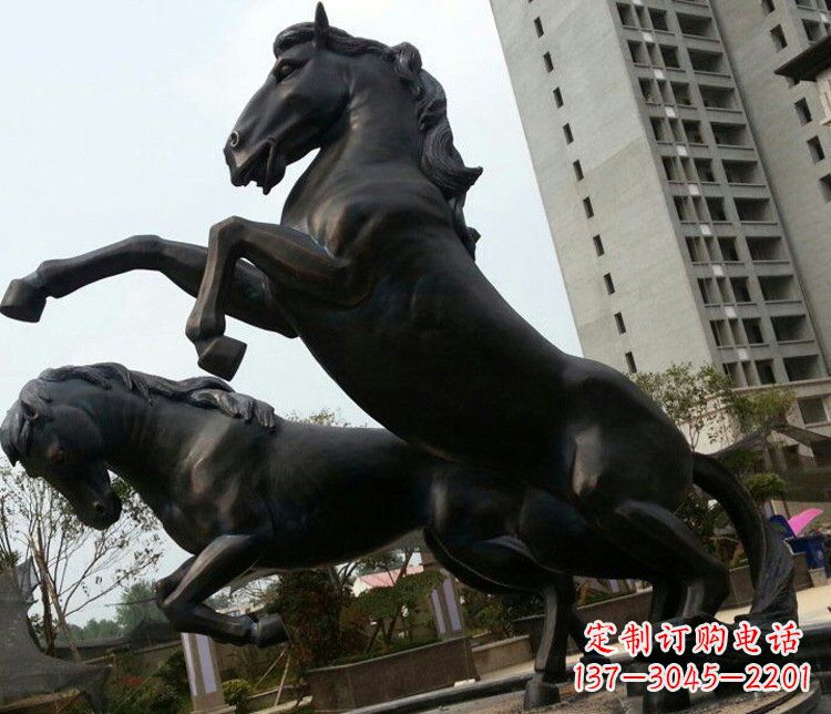 昆明高雅实木动物雕塑