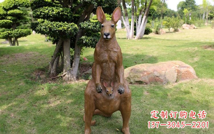 昆明公园玻璃钢仿真袋鼠雕塑