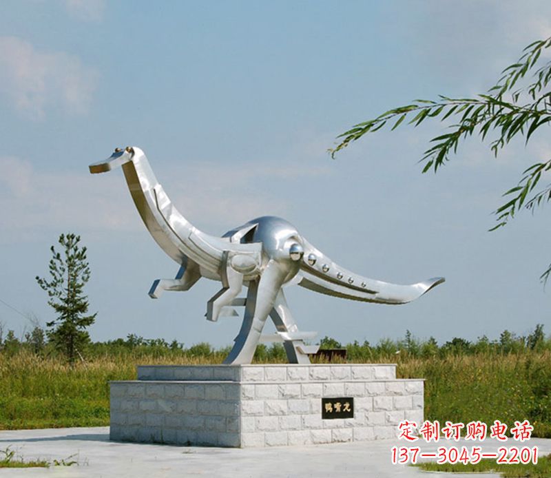 昆明特大不锈钢抽象恐龙雕塑