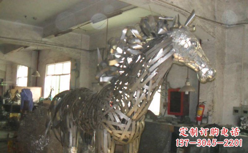 昆明不锈钢抽象马动物雕塑