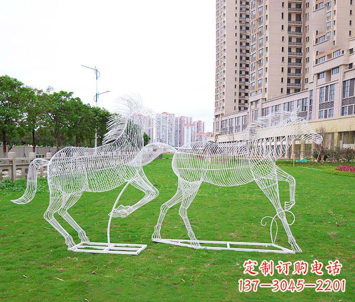 昆明不锈钢马雕塑