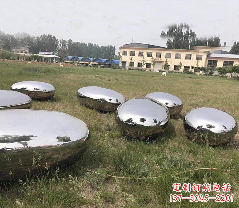 昆明精美不锈钢水滴景观雕塑