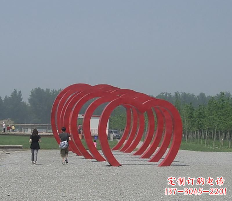 昆明公园不锈钢心形拱门景观雕塑