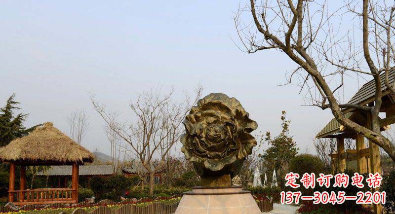 昆明公园大白菜景观铜雕