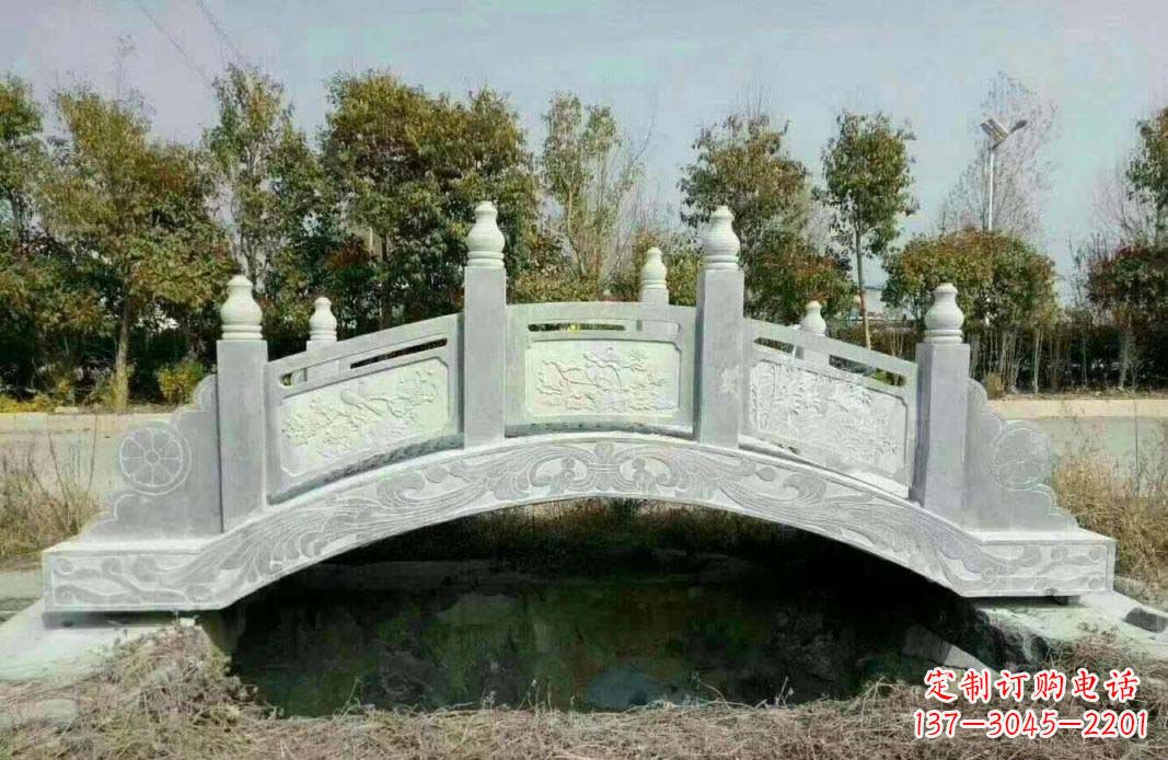 昆明 传承古朴,抒发艺术,精致石桥雕塑