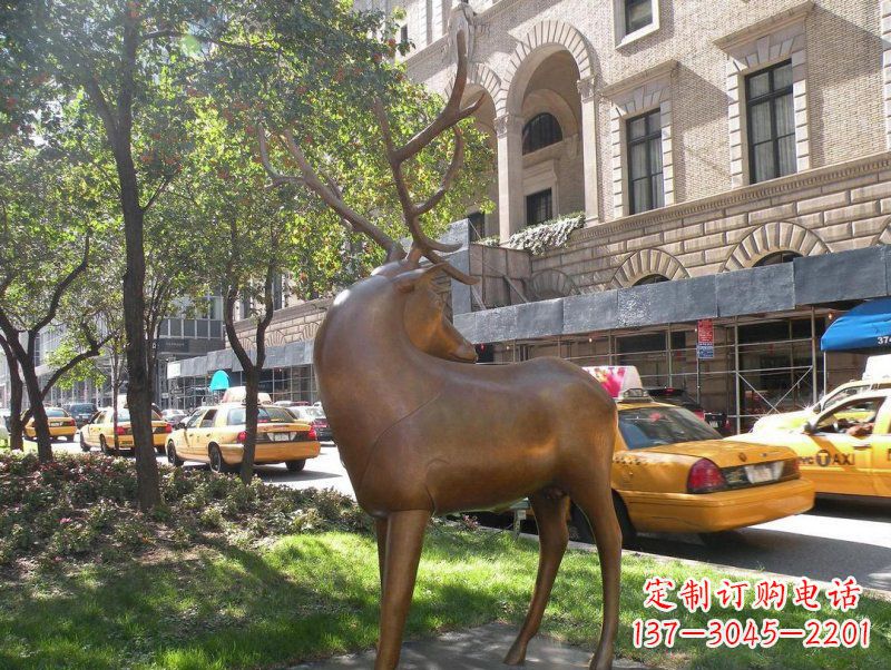 昆明公园梅花鹿景观铜雕