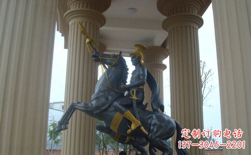 昆明公园骑马的罗马士兵人物铜雕