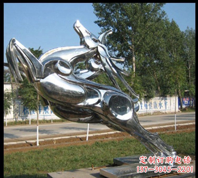 昆明梅花鹿不锈钢雕塑新美的精美装饰