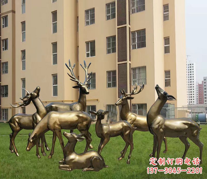 昆明高贵典雅的梅花鹿铜雕